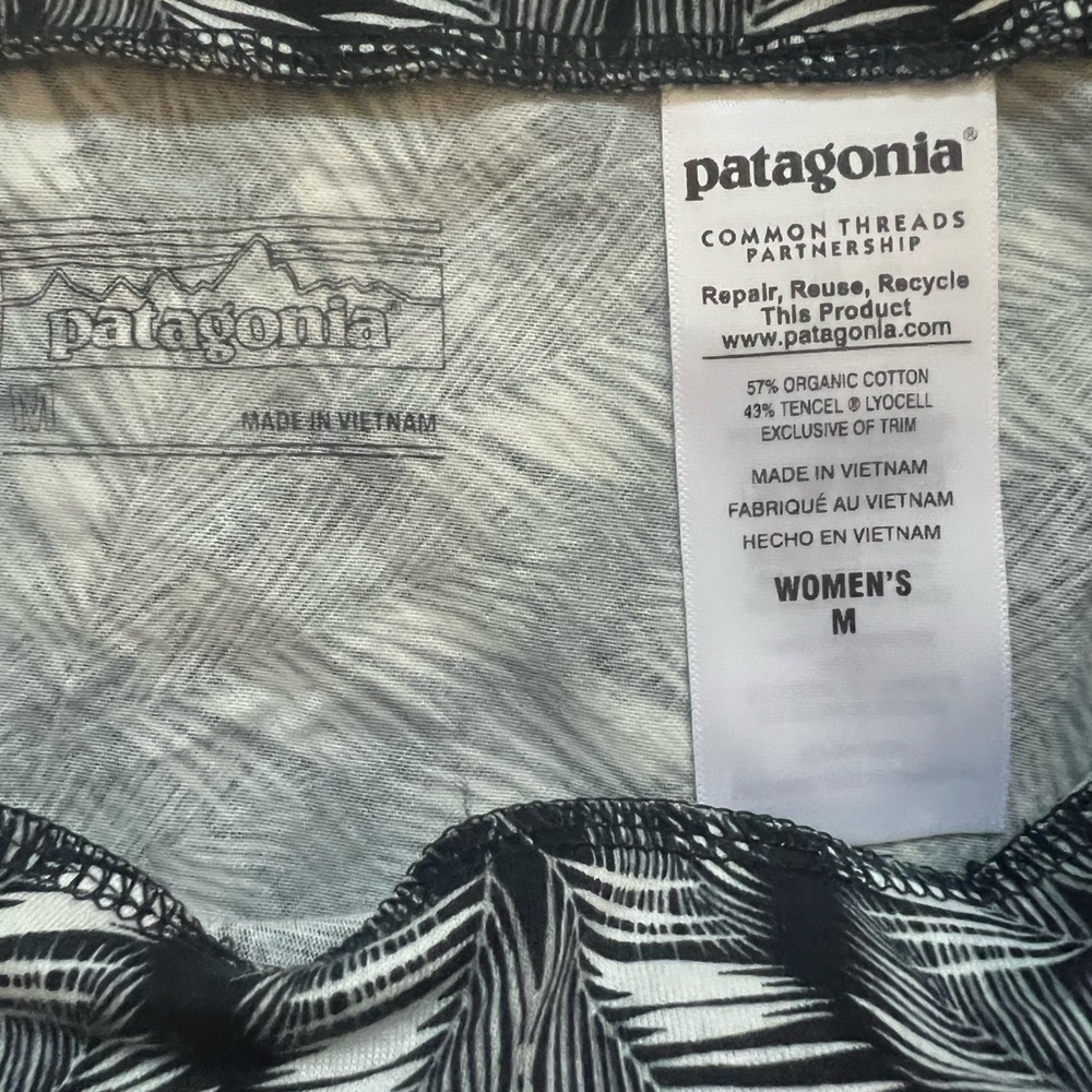 Patagonia Blue and White Leaf Pattern High Waist Mini Skirt EUC M - Picture 7 of 7